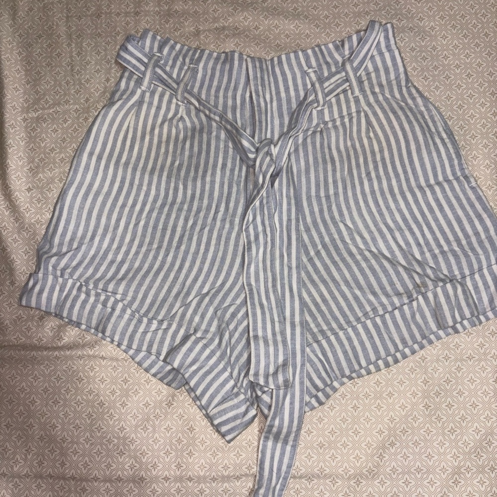 Abercrombie & Fitch High Waist Striped Shorts - Blue and White